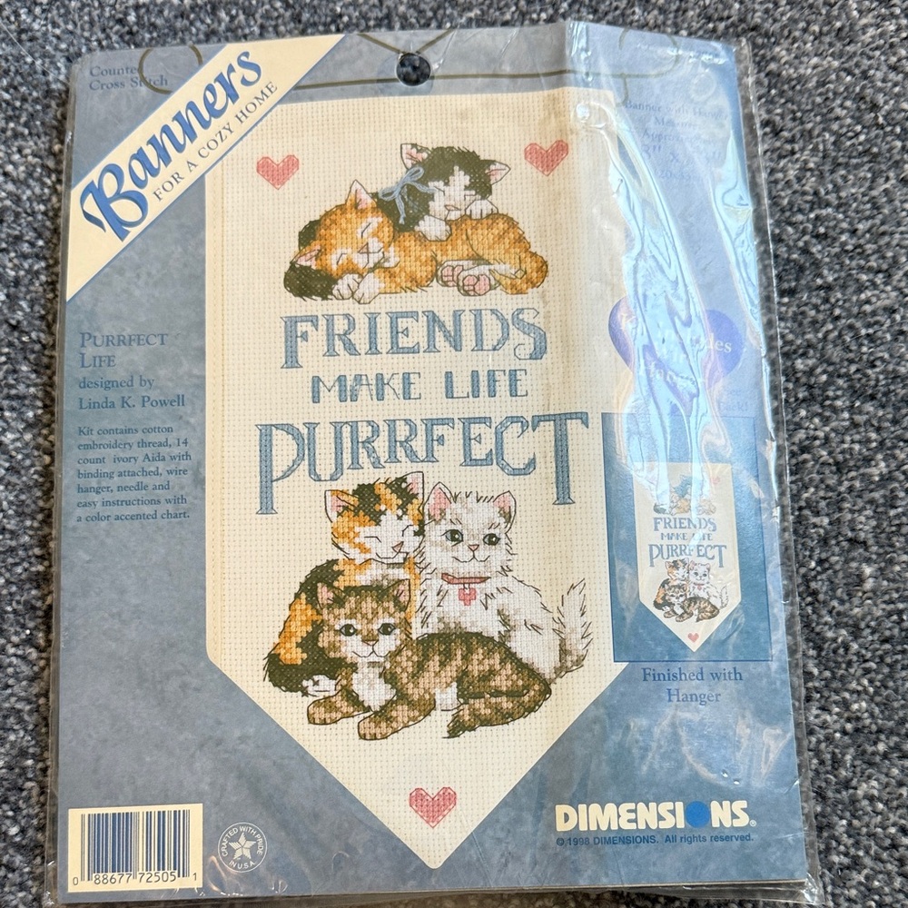 Banners Friends Make Life Purrfect Tapestry